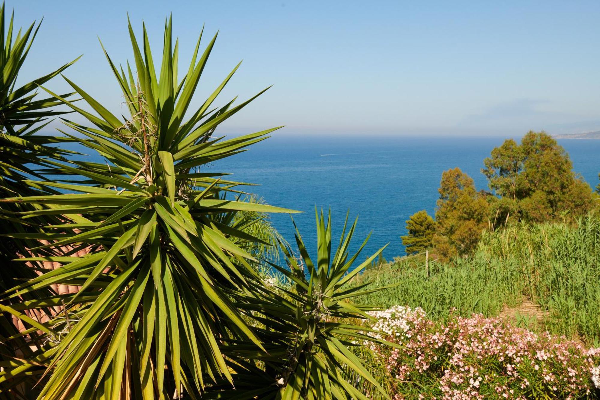 Cefalhome - Magara Cefalu Bagian luar foto