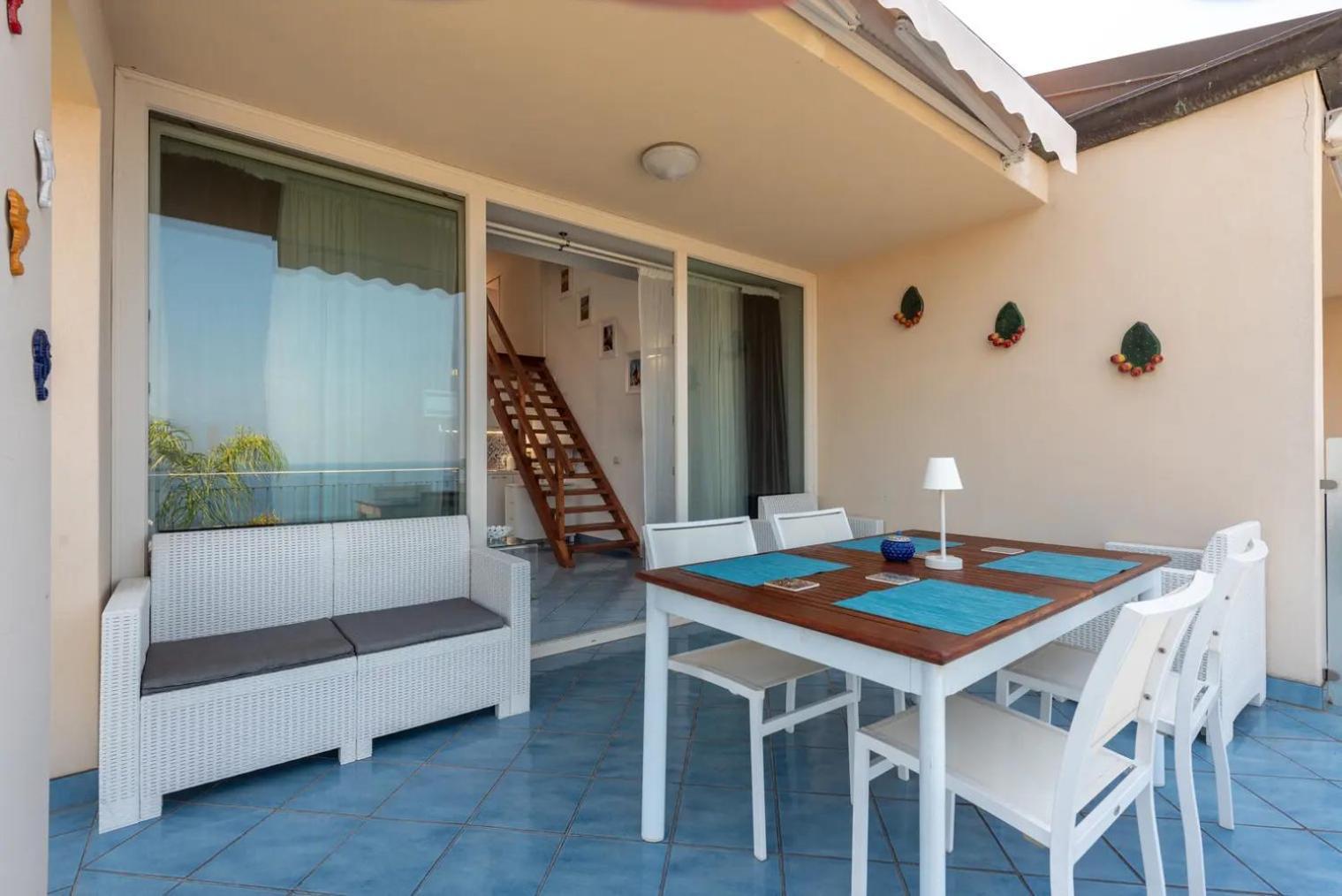 Cefalhome - Magara Cefalu Bagian luar foto